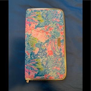 Lilly Pulitzer Travel Organizer!